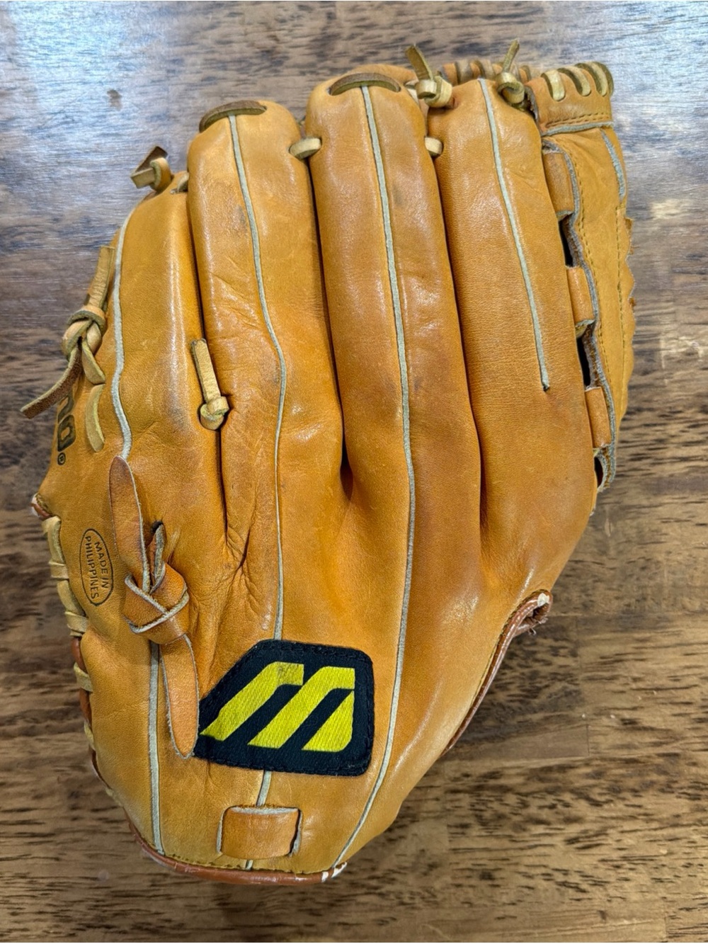 Mizuno MZ 3600 S Leather Baseball Glove Professional Model 12.75 Inches RHT